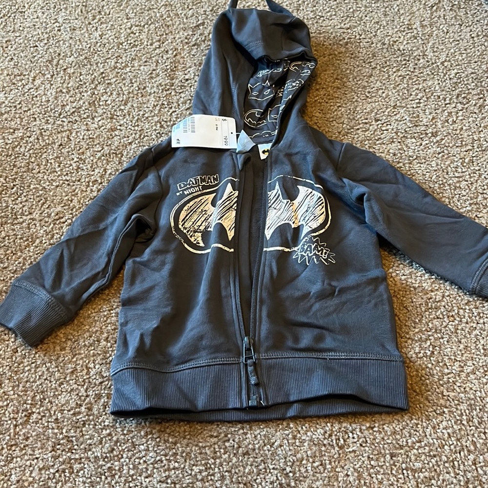 H&M Batman BNWT zip up hoodie.  6-9 month.